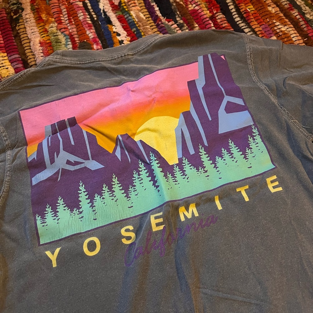 Small graphic tee